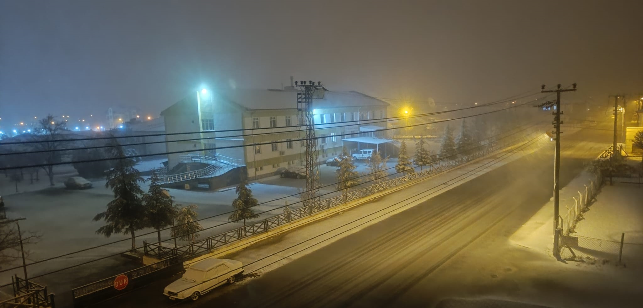 Eskil'e yılın ilk karı düştü