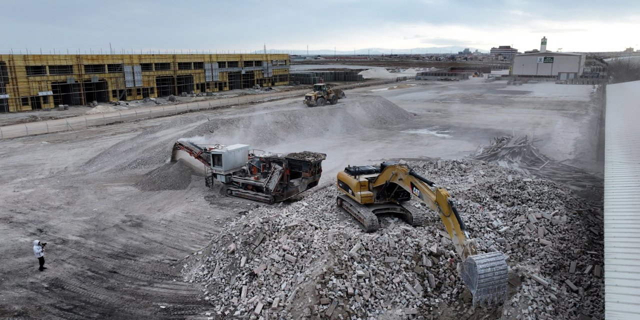 Karatay'da beton atıklar geri kazanılıyor