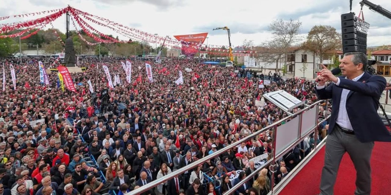 CHP Konya'da miting düzenledi! Özgür Özel, "Suçu Başkasına Atmadık, Daha Çok Çalıştık”