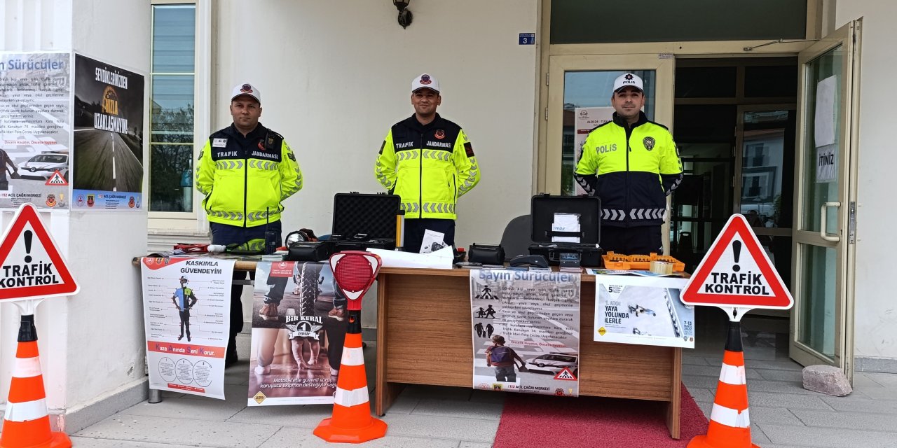 Eskil'de trafik haftası etkinliği: Sürücülere bilinçlendirme çalışması