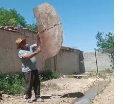 Nostaljinin Böylesi: Münür Koyuncu Eski Günleri Yaşattı