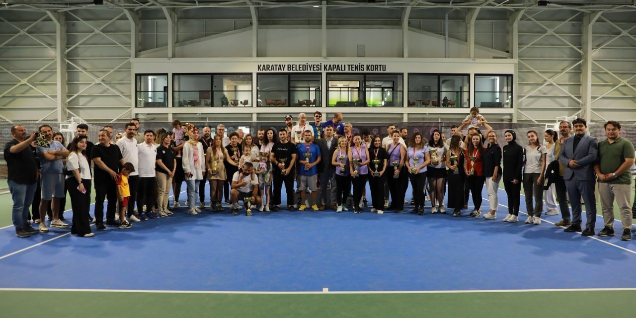 Karatay Belediyesi’nin 19 Mayıs Tenis Turnuvası Büyük Coşkuyla Tamamlandı