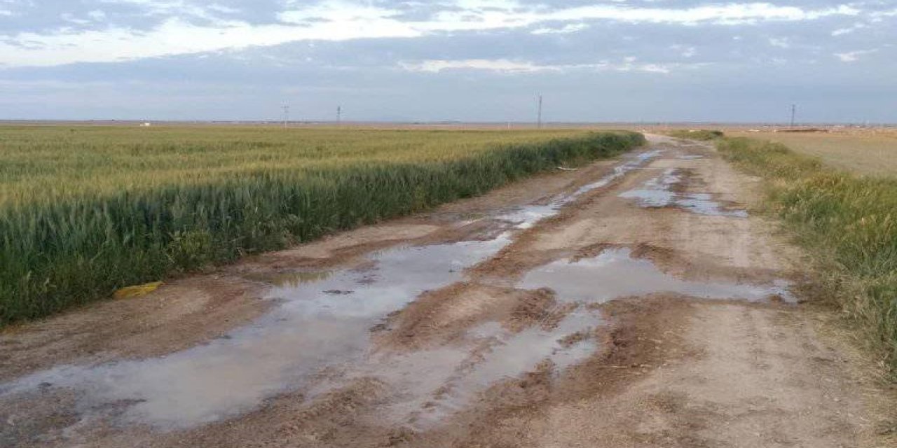 Denetim ve ardından ceza şart! Eskil’de sulama suları yollara akıyor, ulaşımda zorluk yaşanıyor