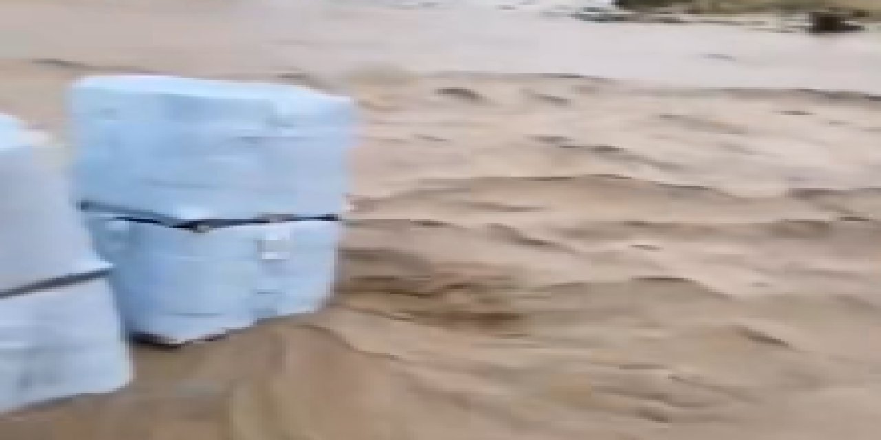 Altınekin Akıncılar'da yağmur suları sel oldu: Ekipler seferber oldu