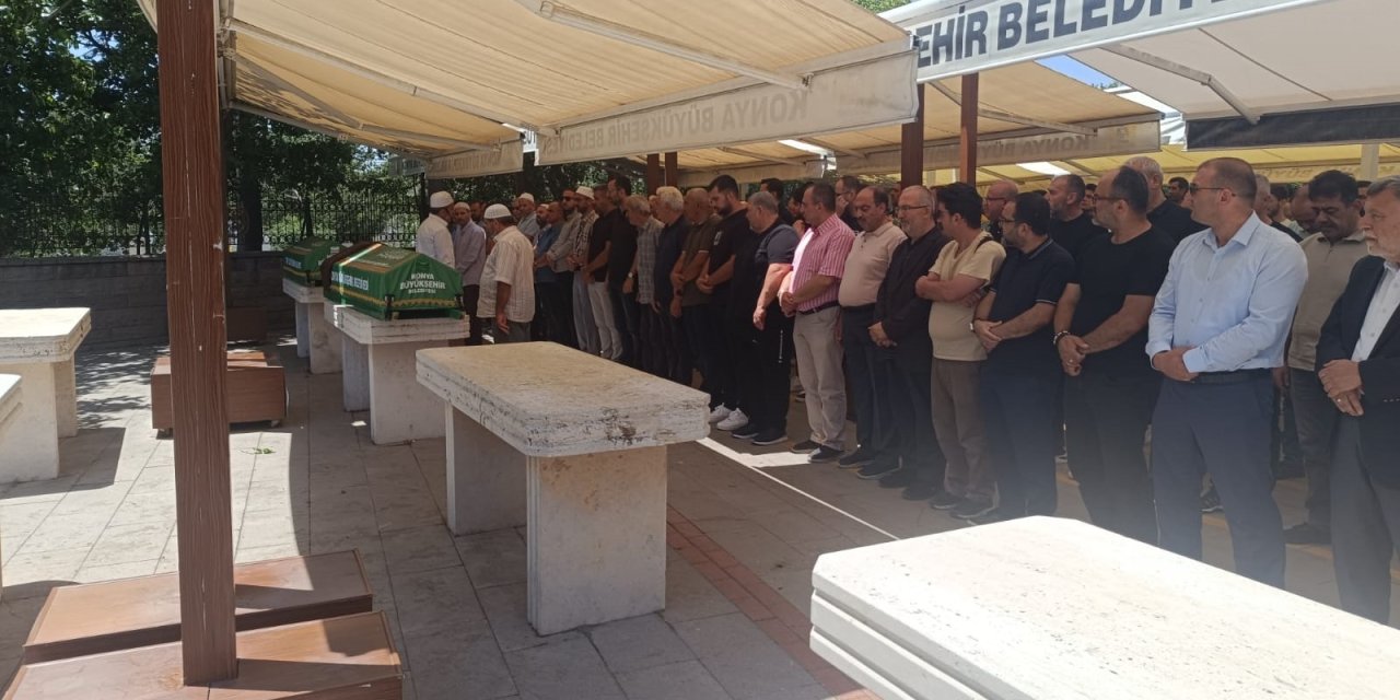 Şuurlu Öğretmenler Derneği Üyesi Kamil Uysal Toprağa Verildi