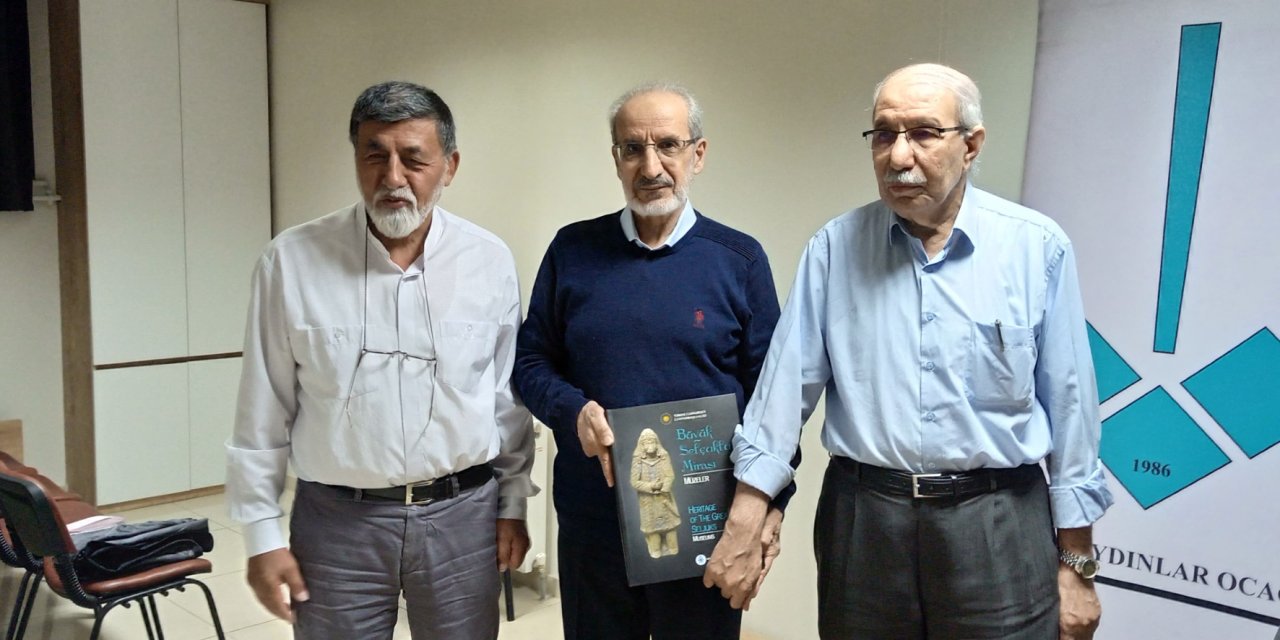 "Çağın Müfessirlerinden Prof. Dr. Mehmet Sait Şimşek, Konya'da Anıldı"