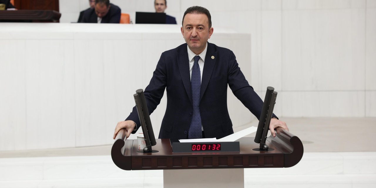 CHP’li Barış Bektaş: “Gübre Zamları Üretimi Bitirir, Toprak Verimsizleşir”