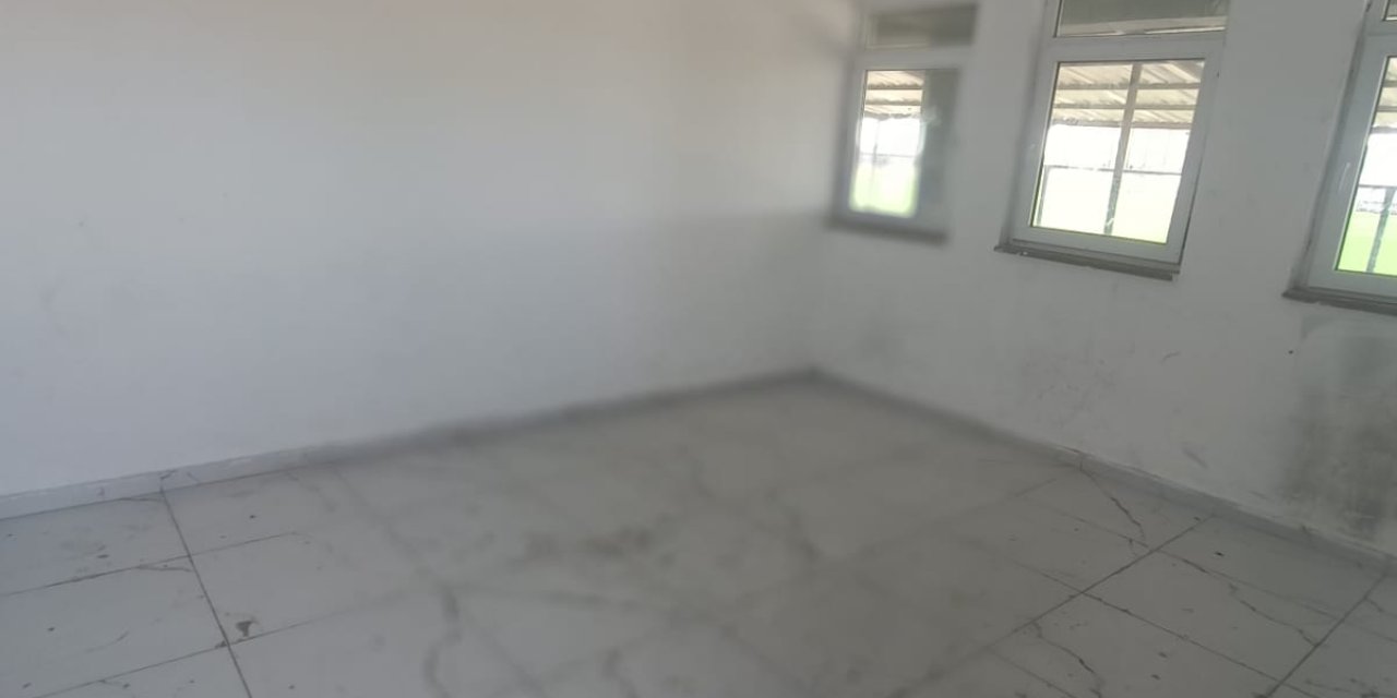 Eskil Futbol Sahası’nda Temizlik ve Düzenleme Çalışması Yapıldı