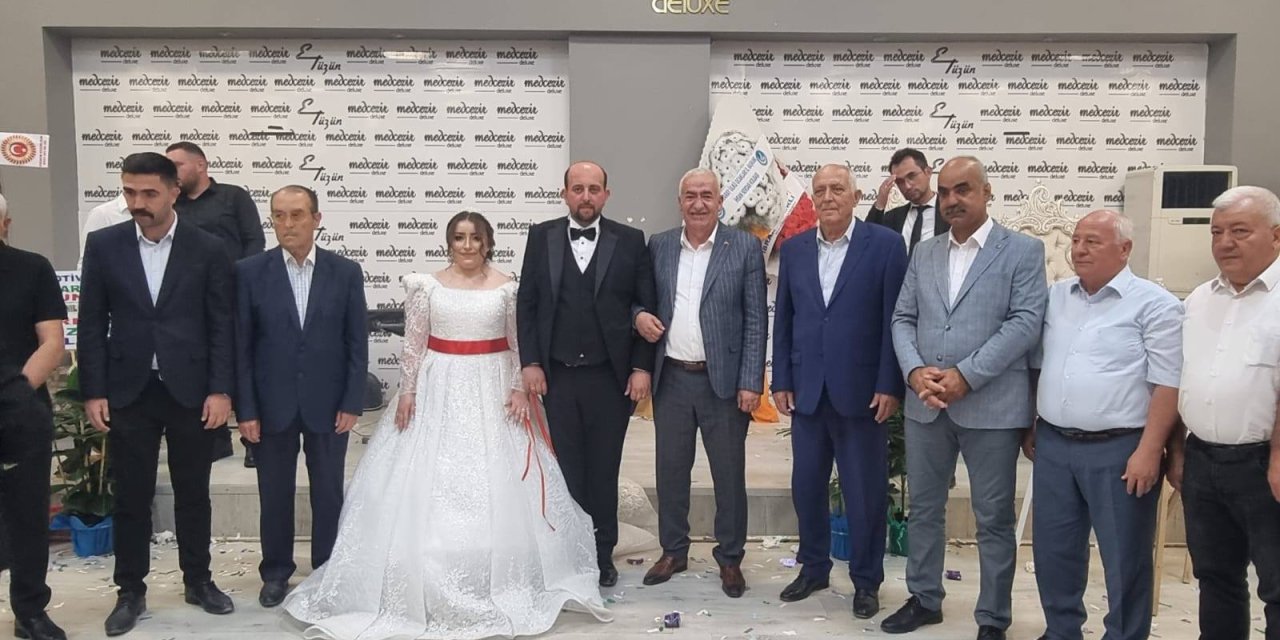 Eskil Ülkü Ocakları Başkanı Mehmet Meral Dünyaevine Girdi