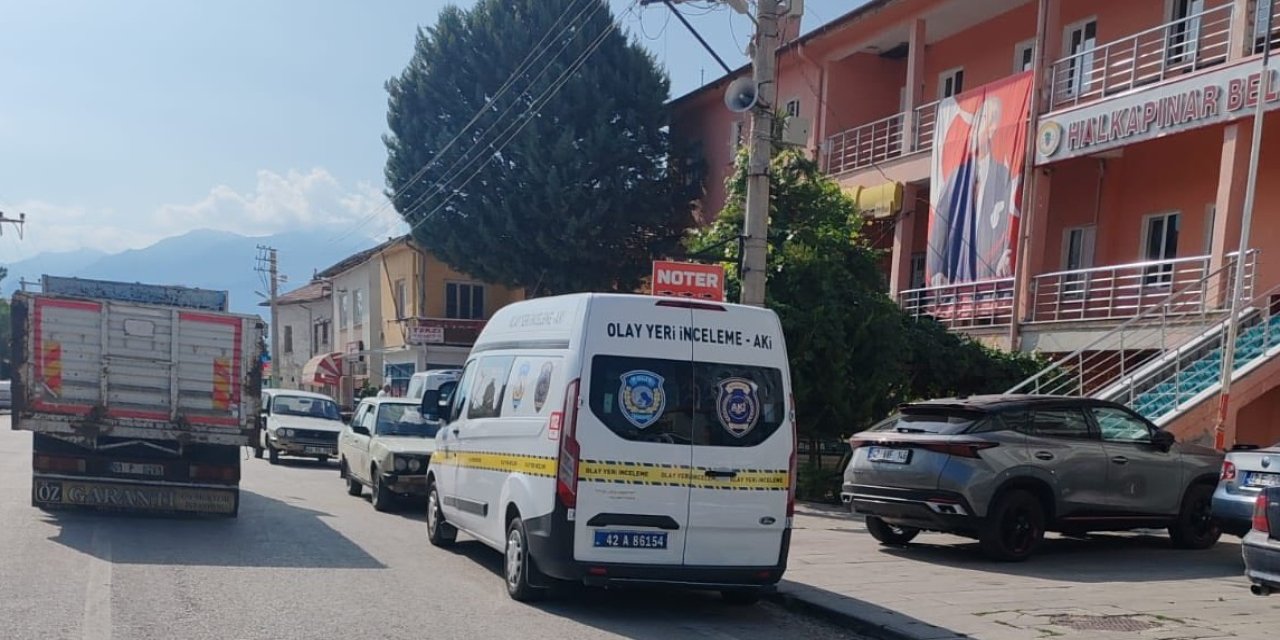 Halkapınar’da İki Grup Arasında Silahlı Kavga: İş Yerleri Zarar Gördü