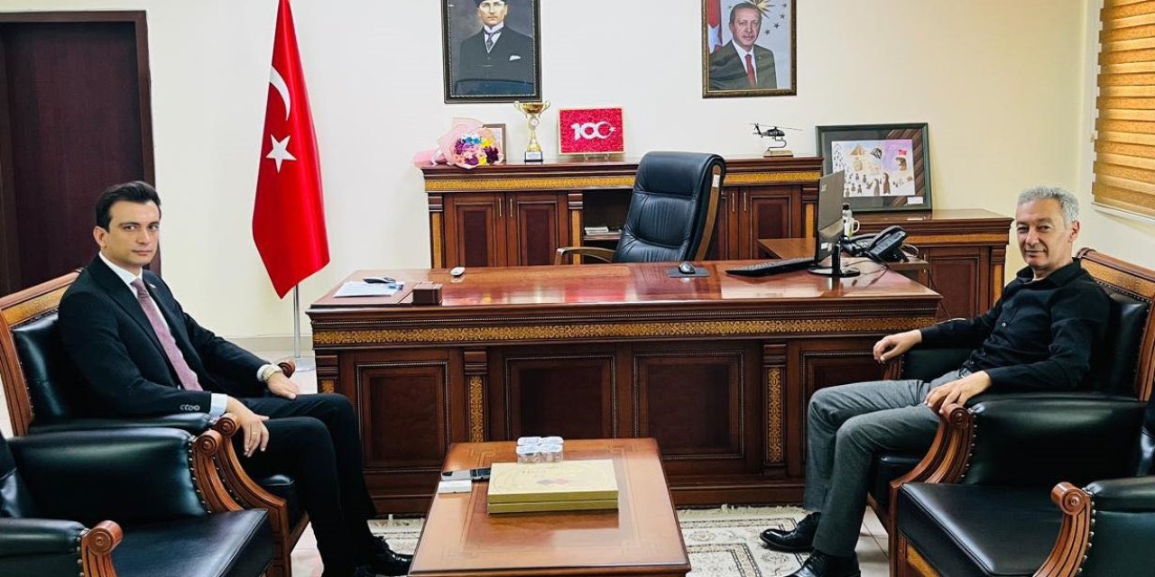 Başkanlar ve AK Parti Yetkilileri Kaymakam Harun Uzar’a Hayırlı Olsun Ziyaretinde Bulundu
