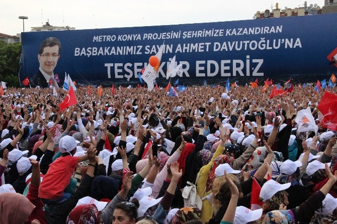 Başbakan Ahmet Davutoğlu 7 Haziran Genel Seçimleri Öncesinde Son Mitingini Memleketi Konya’da Yaptı