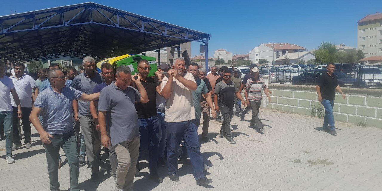Emre Sağlam Melek Oldu! Gözyaşları Arasında Toprağa Verildi