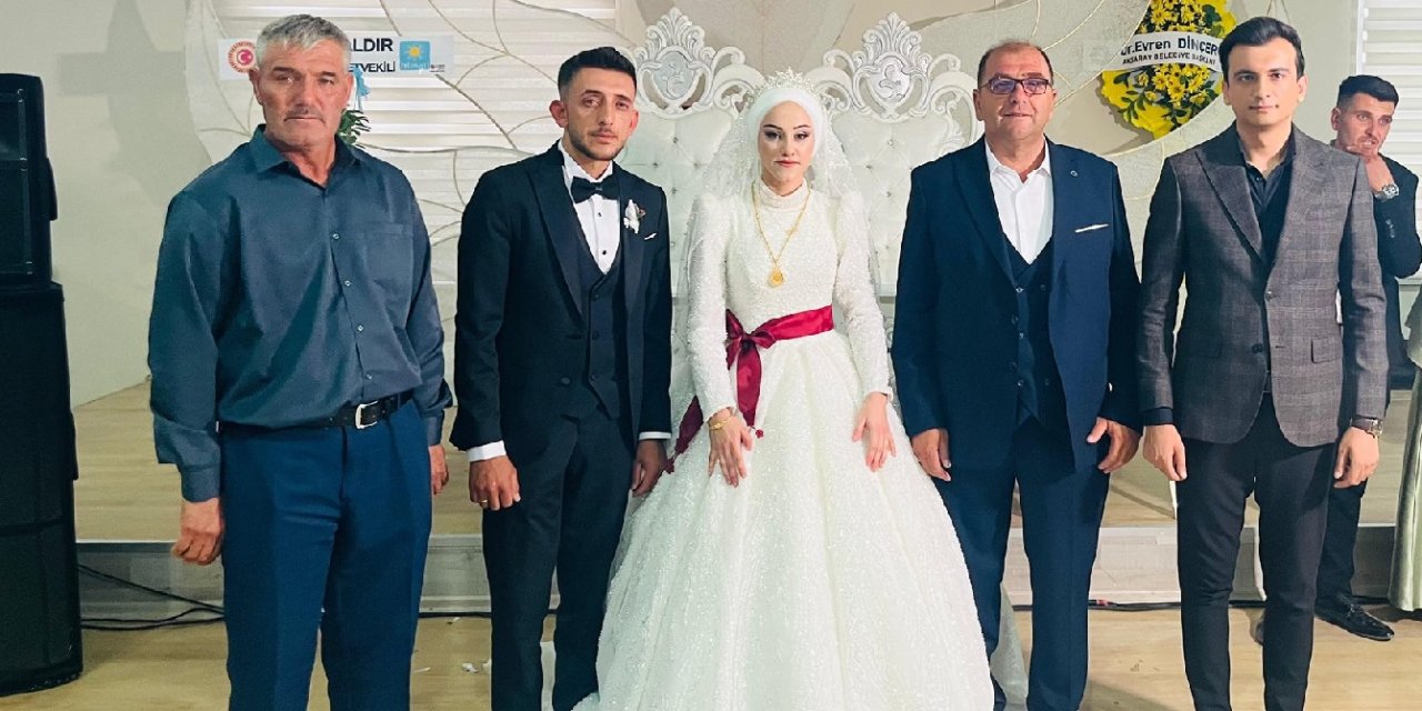 Dilek ile Serhat Dünyaevine Girdi: Eşmekaya'da Görkemli Düğün