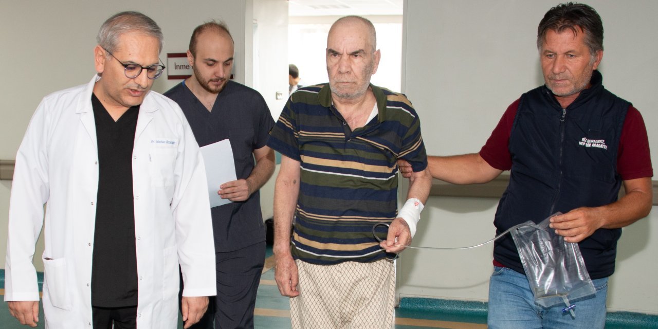 Selçuk Üniversitesi Hastanesi’nde Hastanın Tıkalı Şah Damarı Yeniden Açıldı