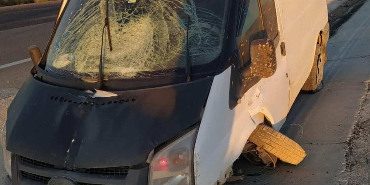 Karapınar-Ereğli Yolunda Trafik Kazası: 2 Kişi Yaralandı