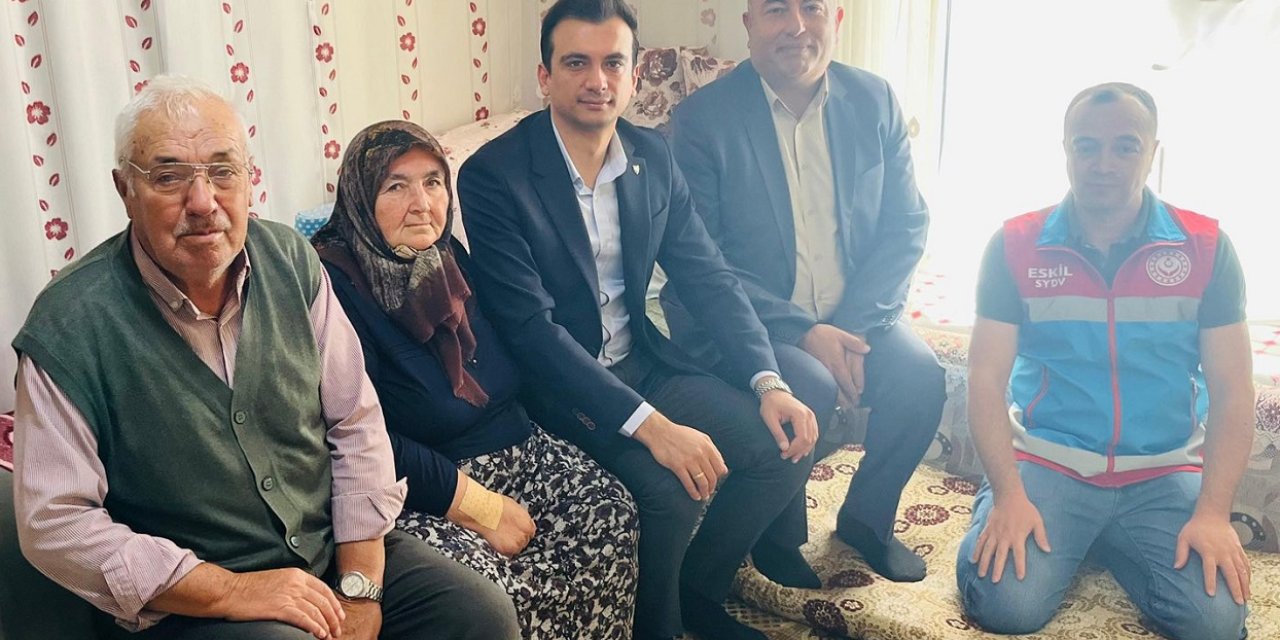Eskil Kaymakamı Uzar’dan Yaşlılara Anlamlı Ziyaret