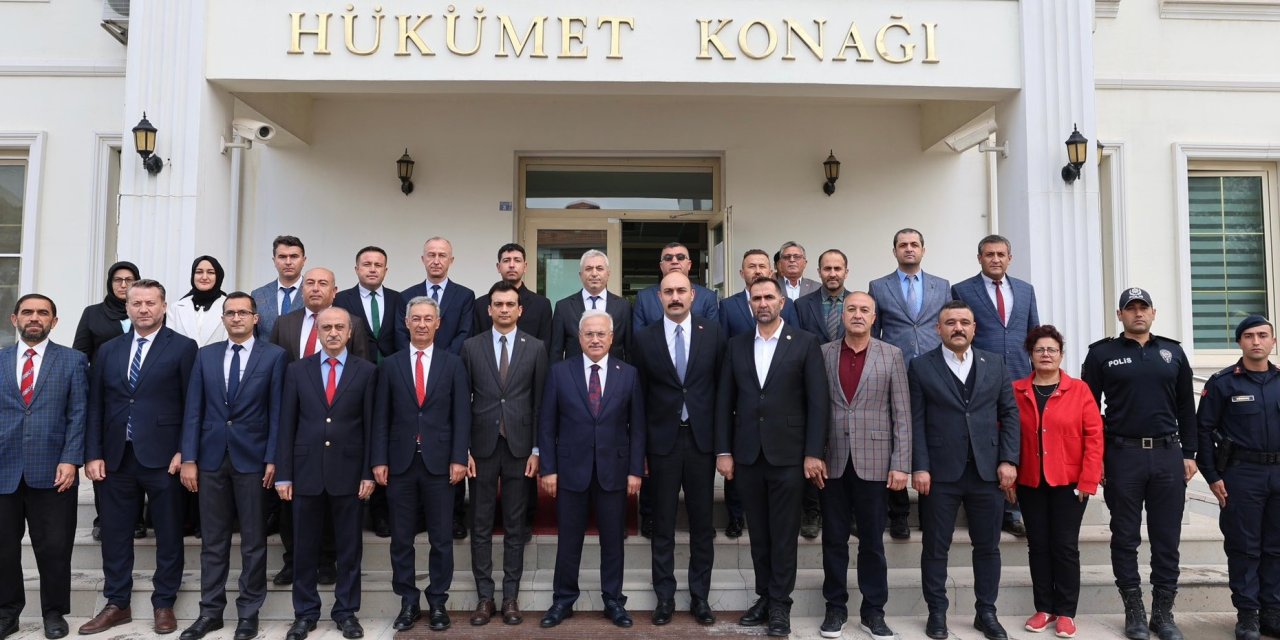 Vali Kumbuzoğlu’ndan Eskil’e Ziyaret