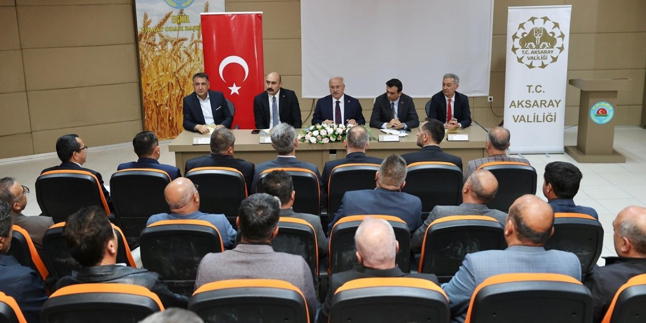 Aksaray Valisi Kumbuzoğlu, Eskil’de Muhtarlarla Buluştu