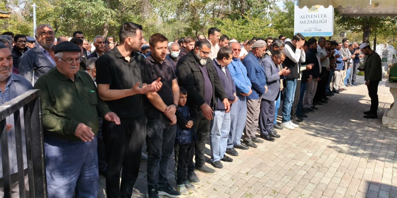 Abdullah Yalvaç, Konya'da toprağa verildi