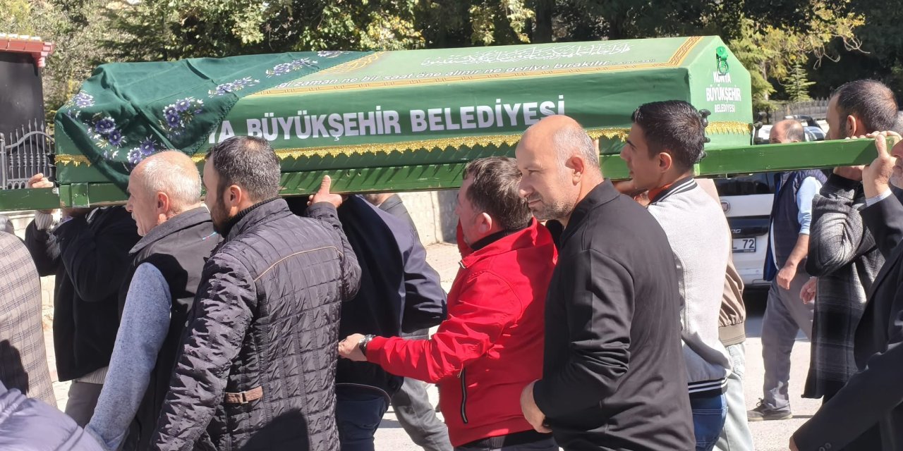 Hatice Öksün Dualarla Son Yolculuğuna Uğurlandı