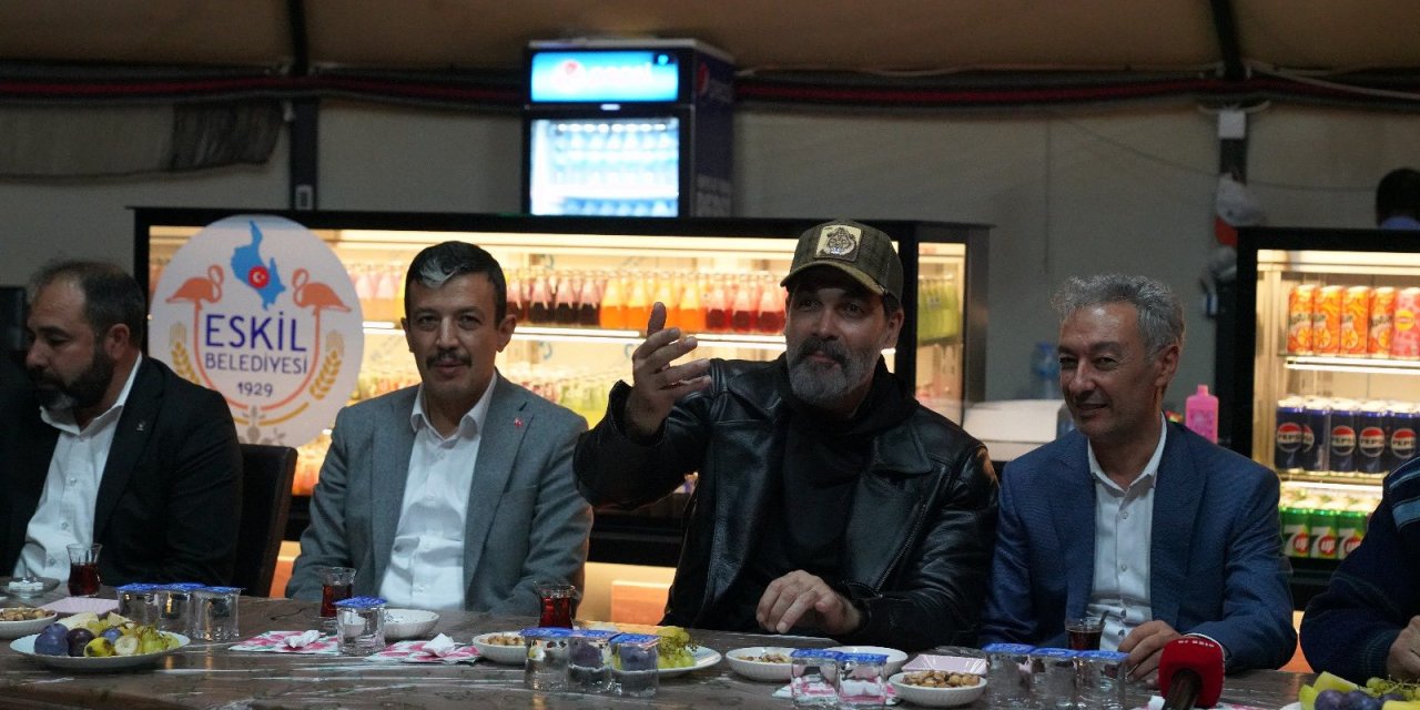 Hamza Aktürk ve Mustafa Zavlak, Uğur Işılak ile Eskil Tuz Gölü Oba Çadırı’nı Ziyaret Etti