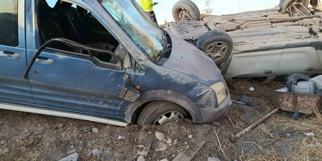 Karapınar-Emirgazi Yolunda Feci Kaza: 1 Ölü, 1 Yaralı