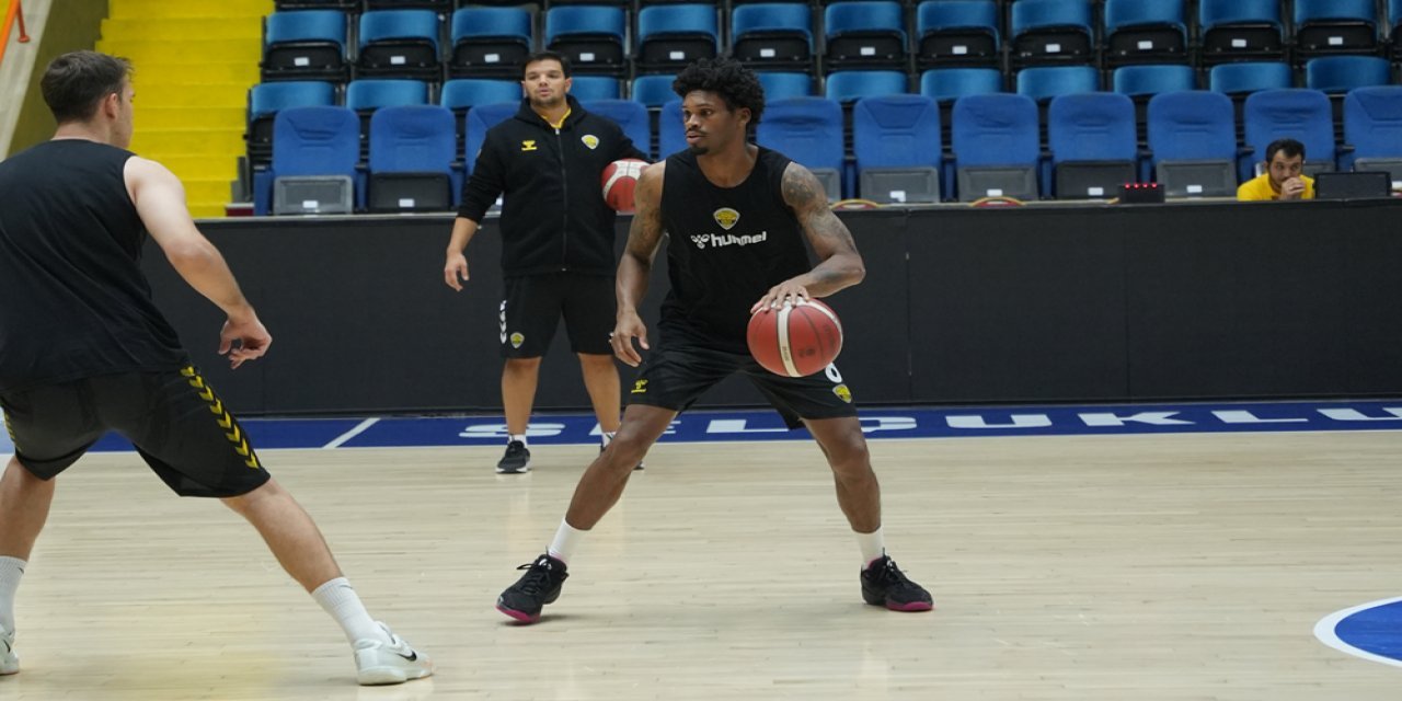 Konya Büyükşehir Belediyespor, Balıkesir Maçı Hazırlıklarını Tamamladı