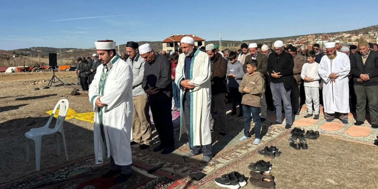 Kuraklık Endişesi Artıyor: Kasım'da Yağmur Duası Gerçekleştirildi