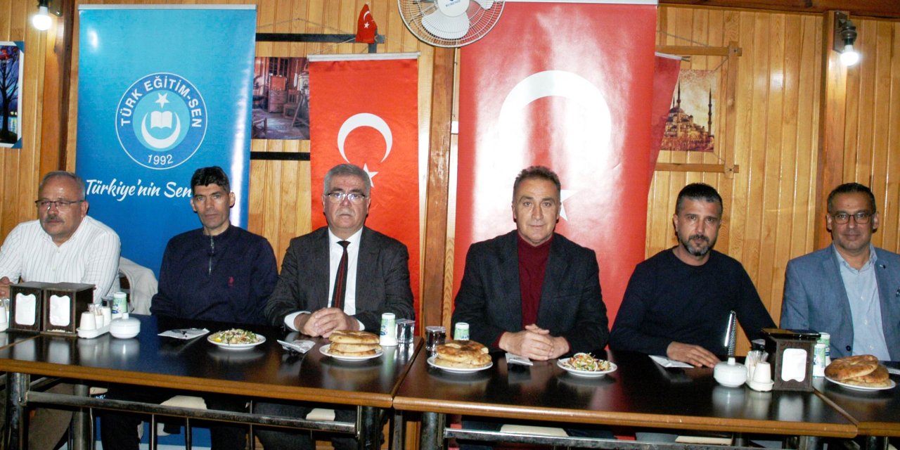 Türk Eğitim-Sen Konya 1 Nolu Şube, Delegelerle İstişare Toplantısı Yaptı