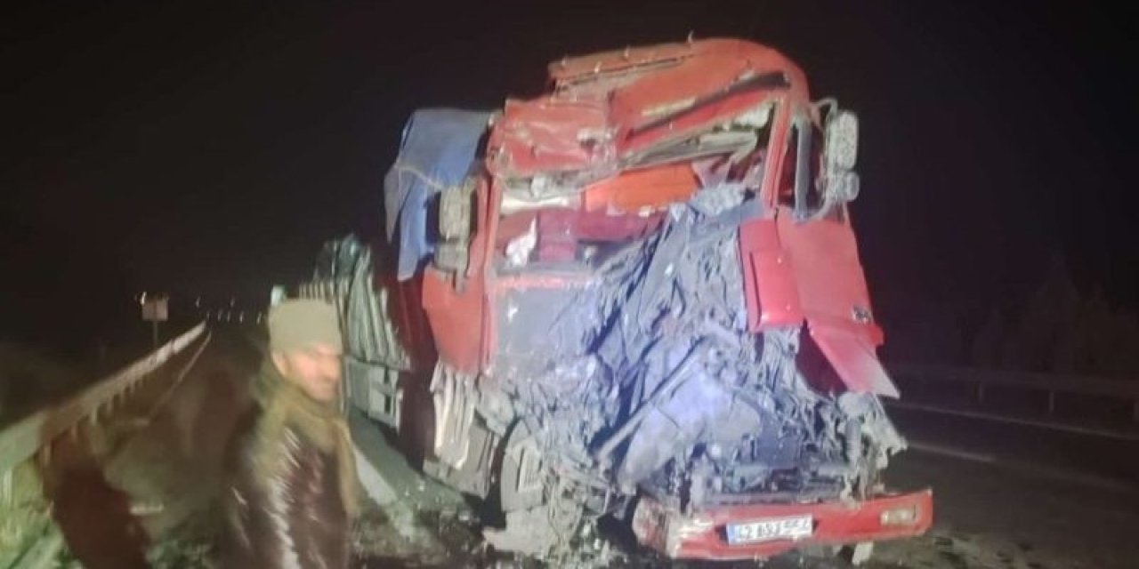 Eskilli Tır Sürücü Gaziantep'te Kaza Geçirdi