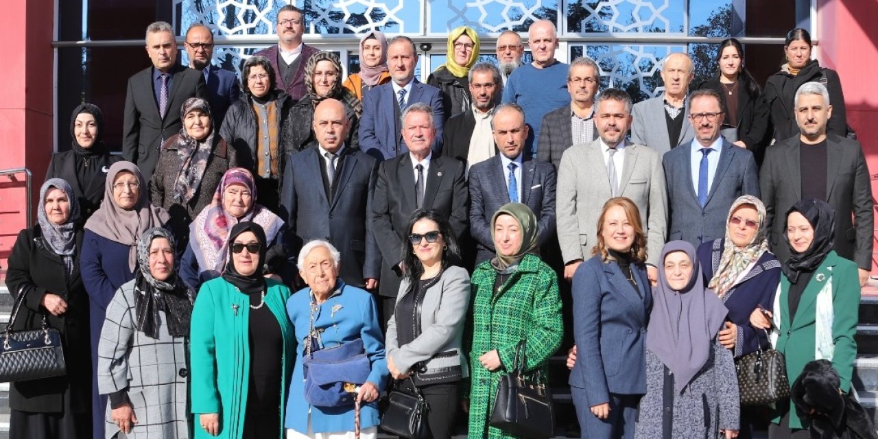 Aynur Kasabalı, Tüm Şehitler İçin Hatim Duası ve Hatim Yemeği Düzenledi