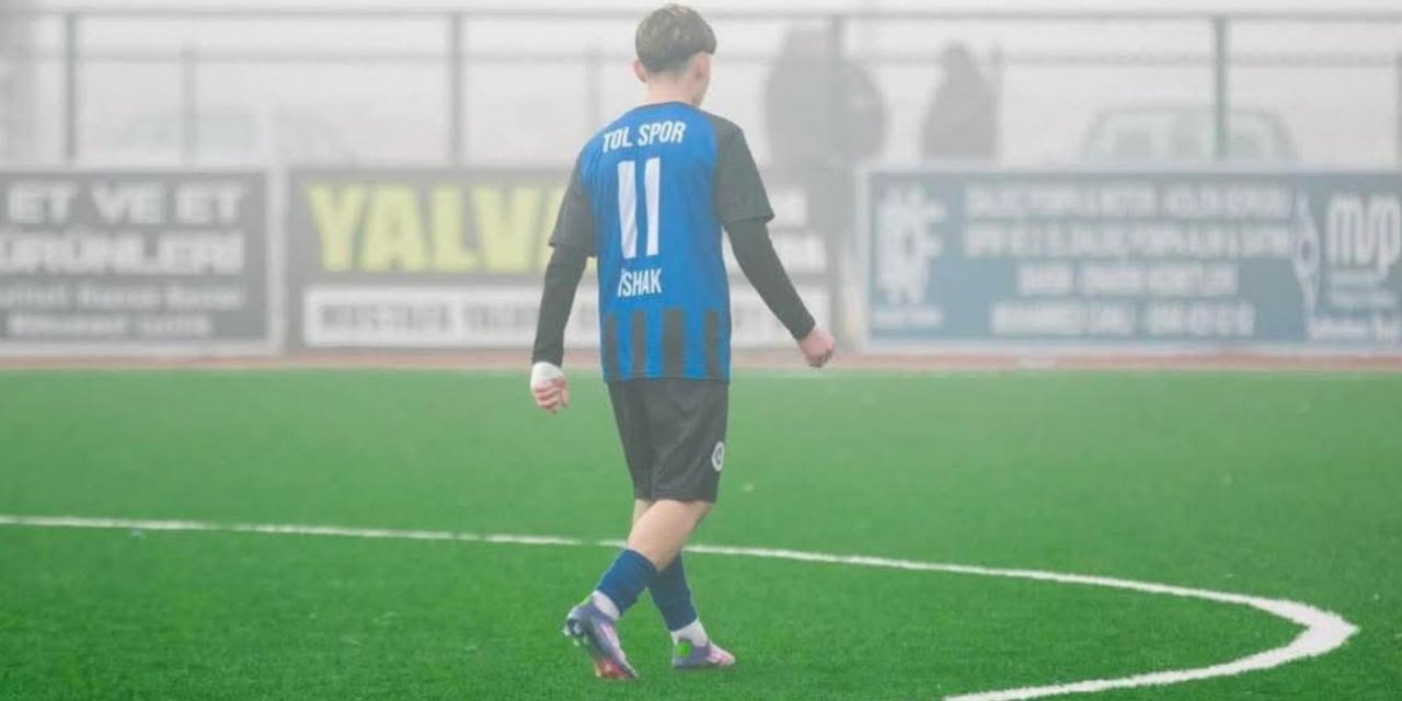 Eskil'deki Turnuvaya 15 Yaşındaki Golcü Damga Vurdu