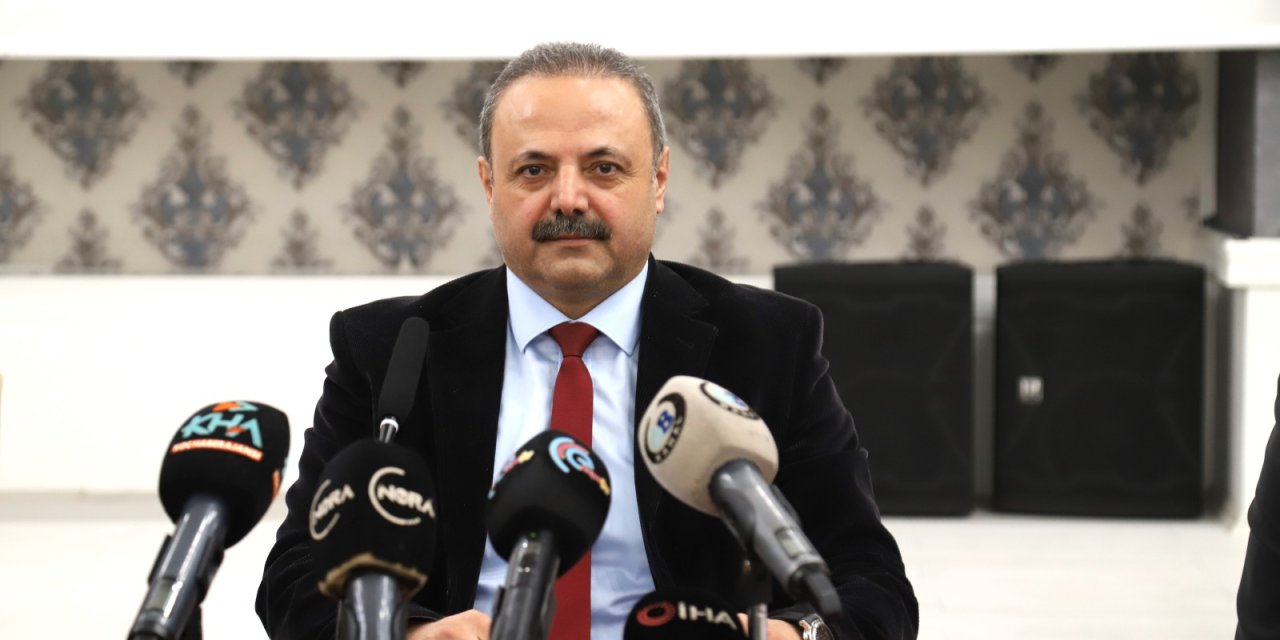 ASÜ Rektörü Prof. Dr. Alpay Arıbaş basın mensuplarıyla bir araya geldi