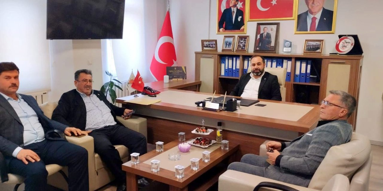 AK Parti Eskil İlçe Teşkilatında Muhtarlar Buluşması