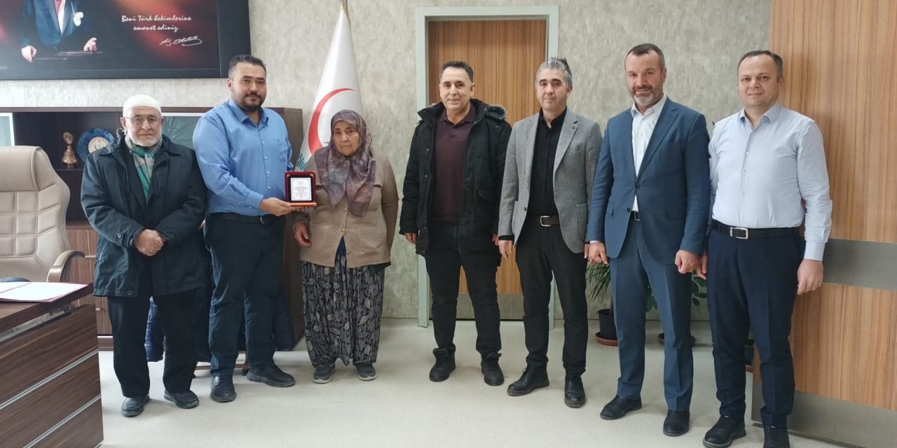 Yorulmaz Ailesi’nden Karapınar Devlet Hastanesi’ne Anlamlı Tıbbi Cihaz Bağışı