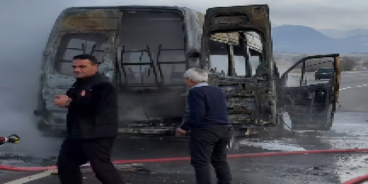 Seydişehir–Konya Yolunda Minibüs Alevlere Teslim Oldu