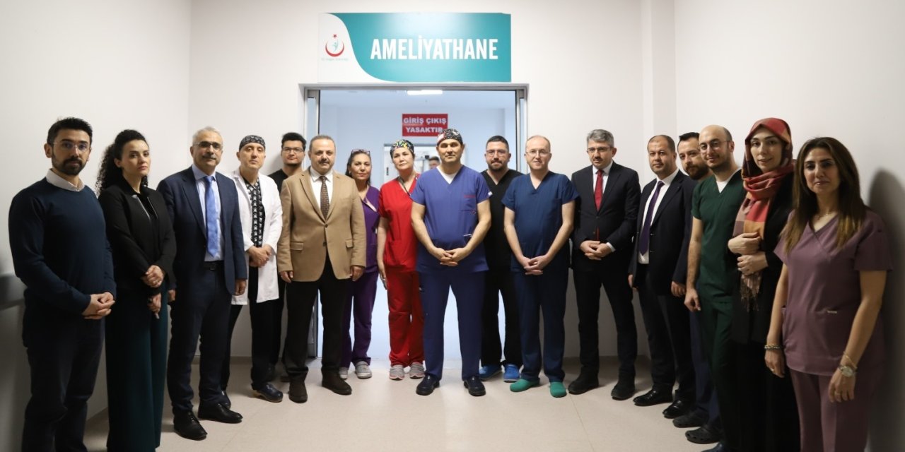 ASÜ–SBÜ İş Birliğiyle Aksaray’da İlk İleri Düzey Laparoskopik Kanser Ameliyatı