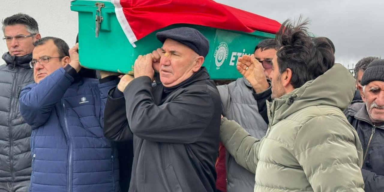 Mahmut Tanal Aksaray’da Cenazeye Katıldı