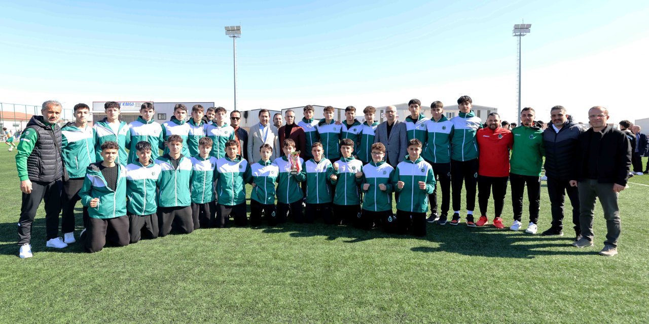 Karatay Belediyespor U16 Takımı Kupasını Aldı, Hedef Türkiye Şampiyonası