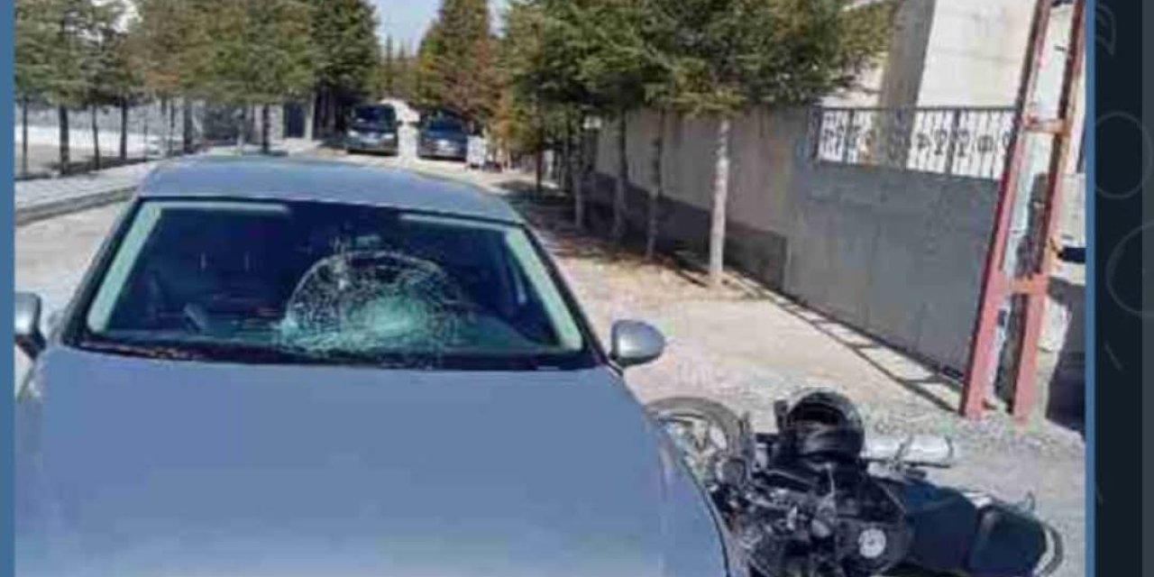 Karapınar’da Motosiklet Kazası: Kask Hayat Kurtardı, Sürücü Hafif Yaralandı