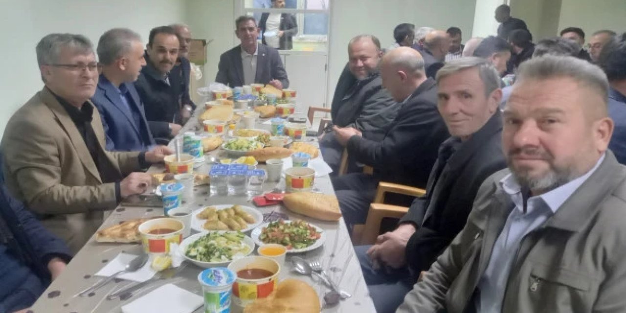 Eskil Ziraat Odası Başkanı Gazi Mutlu Muhtarlarla İftarda Buluştu