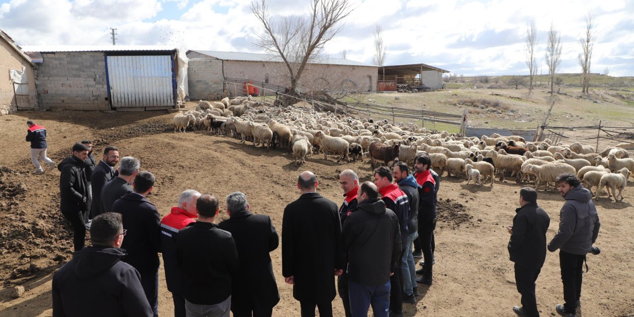 Vali Murat Duru Eskil’de Bir Dizi Ziyarette Bulundu
