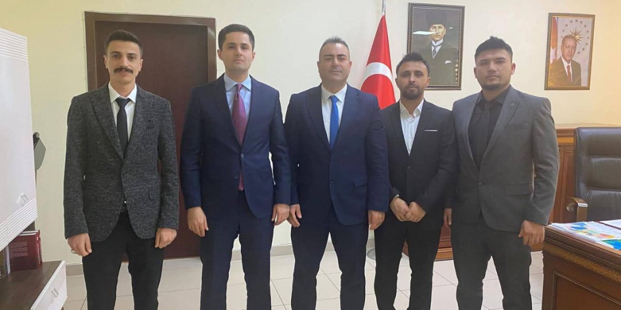 Ülkü Ocakları Eskil İlçe Yönetiminden Kaymakam Soydaş’a Ziyaret