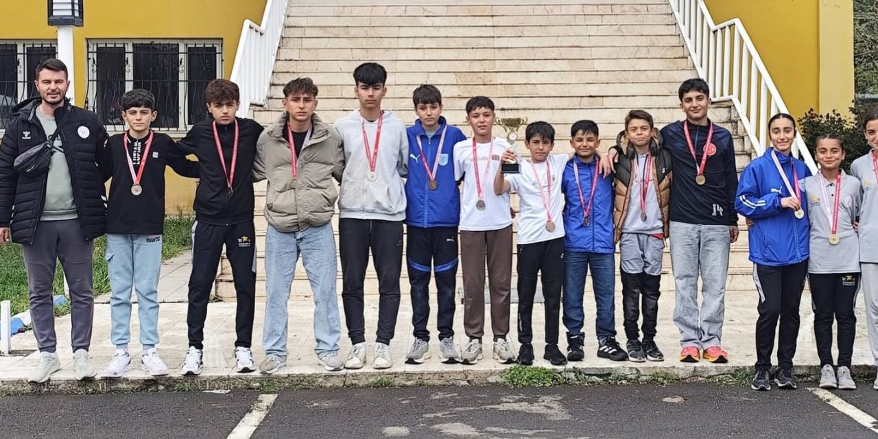 Eskil'de Atletizmde Büyük Başarı! Zavlak'tan Dikkat Çeken Mesaj