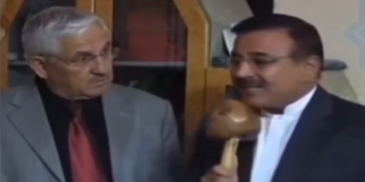 İlginç Anlar: Tokmağı Mikrofon Sanınca Ortaya Gülümseten Görüntüler Çıktı