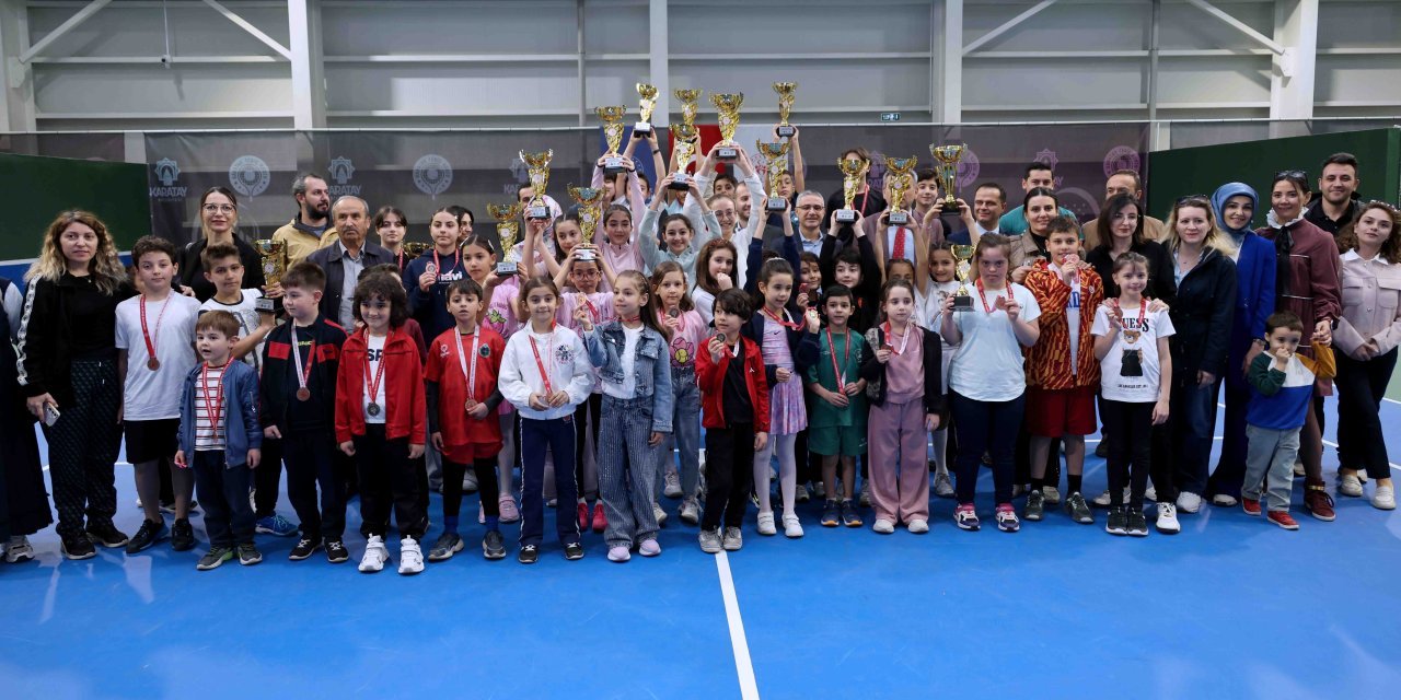 Karatay’da 23 Nisan Tenis Turnuvası Tamamlandı: 200 Genç Sporcu Kortta Buluştu