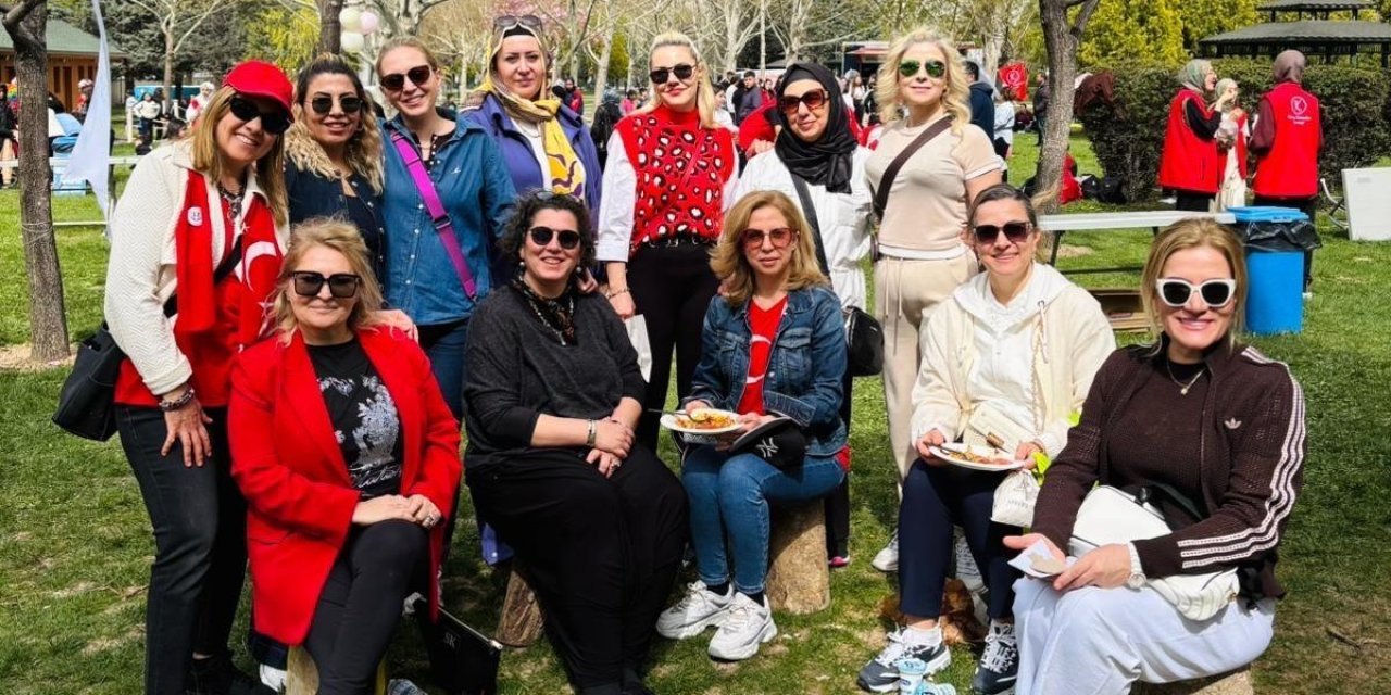 Konya’da 300 Çocuk İçin 23 Nisan Şenliği Düzenlendi