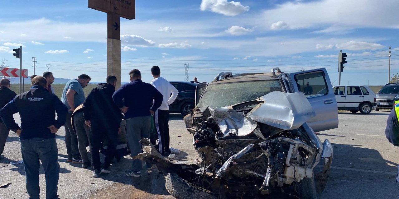 Kızören Işıklarında Kaza: 18 Yaşındaki Cavit Şimşek Yaralandı