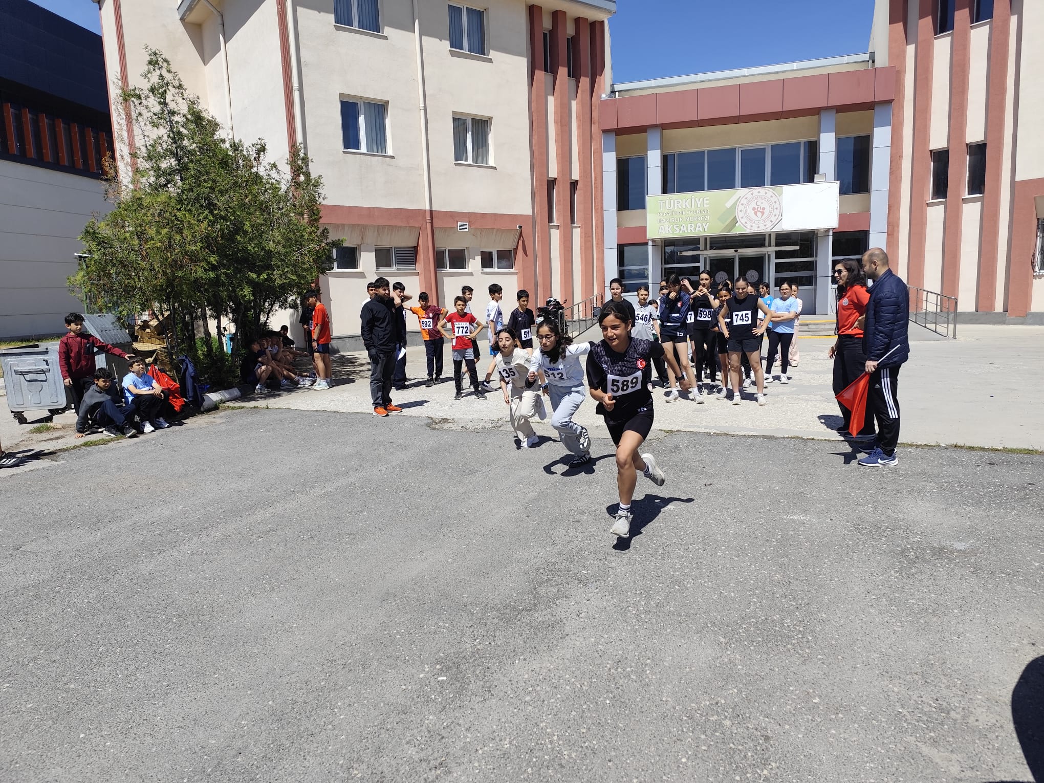 Eskilli Atletlerden Büyük Başarı: Türkiye Şampiyonası Yolunda İzmir Hedefi